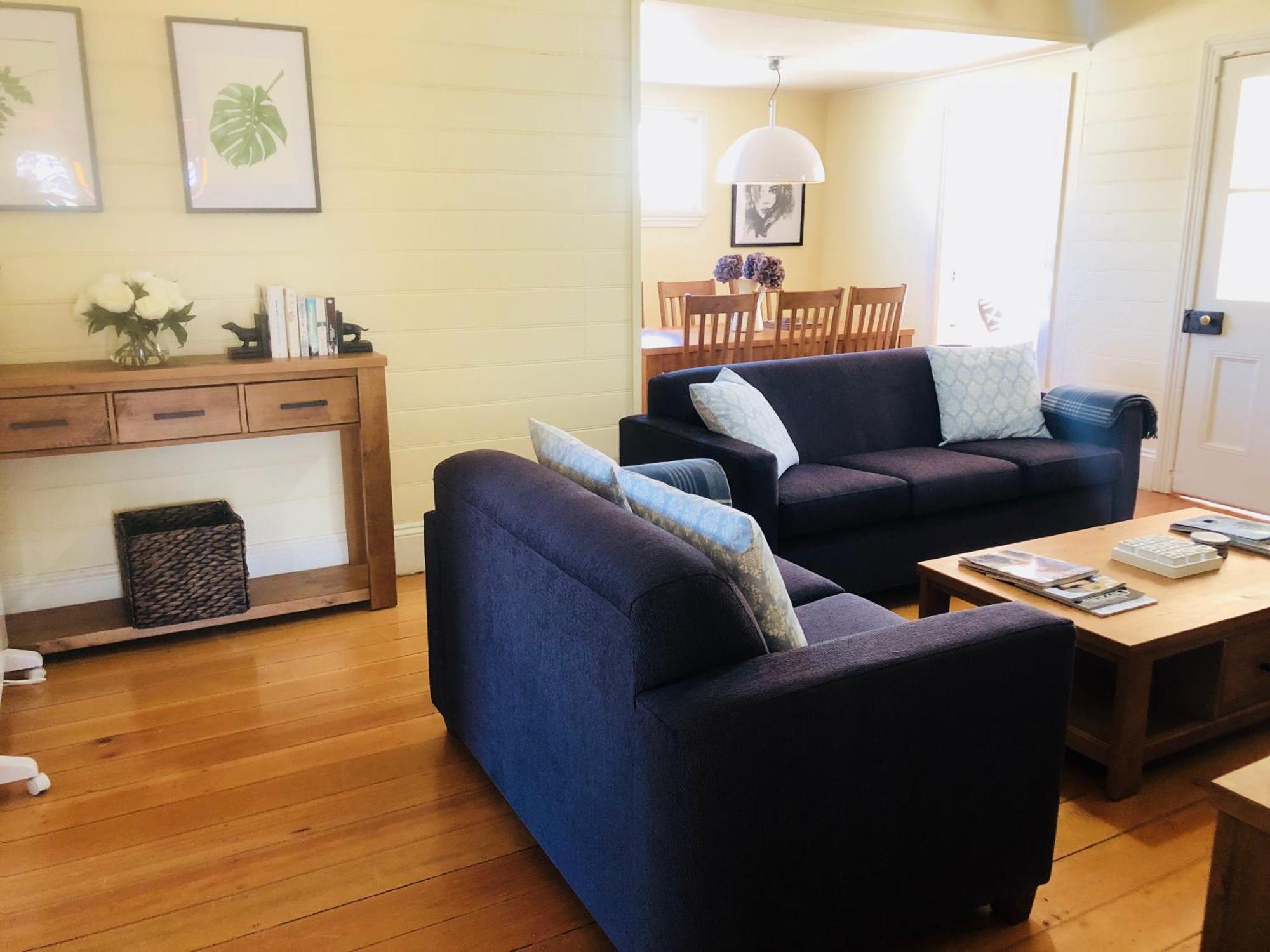 Belltrees - Central, Cosy And Convenient Holiday home *